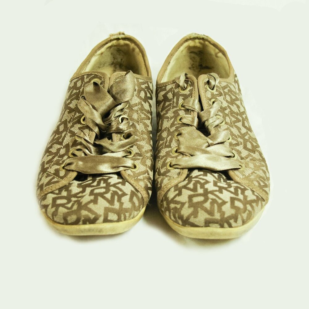 DKNY Ribbon Lace Shoes